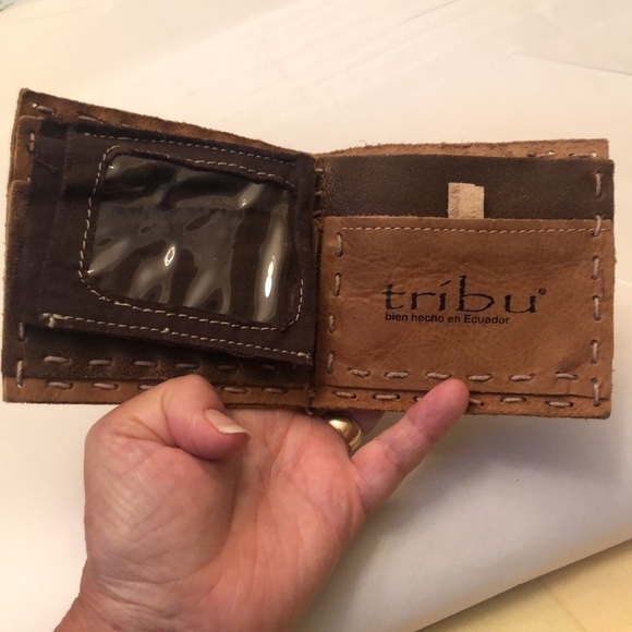 Tribu Handmade Leather Wallet - Picture 2 of 7